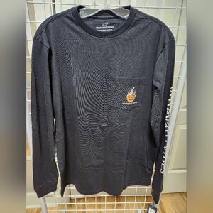 Vineyard Vines Men's Black Long Sleeve Tee with Logo